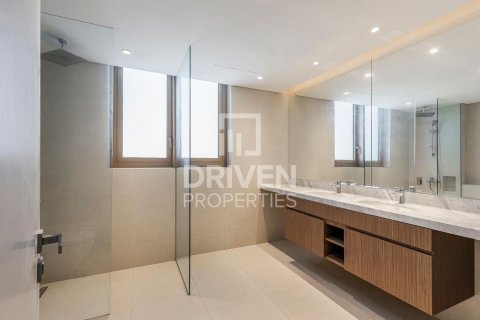 Střešní byt v Jumeirah, Dubai, SAE 5 ložnice, 822 m² Č.: 603406 - fotografie 15