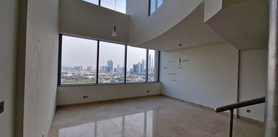 Duplex in DIFC, Dubai, UAE 1 bedroom, 110.6 sq.m. № 579316