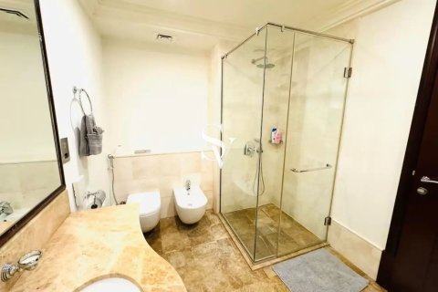 Зняти в оренду квартиру в Пальма Джумейра, Дубай, ОАЕ 1 спальня, 103м2, № 695698 - фото 11