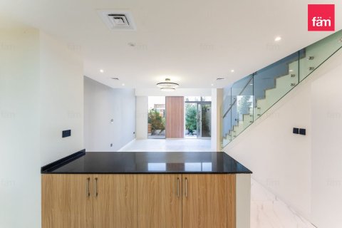Üürile anda ridamaja asukohaga Dubai, AÜE: 2 magamistoaga, 216.4 m² Nr 701441 - pilt 15