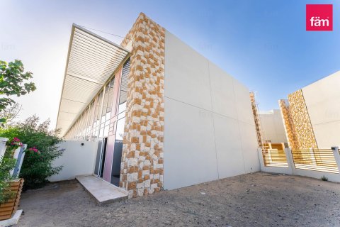 Casa urbana em Dubai, EAU 2 quartos, 216.4 m2 № 701441
