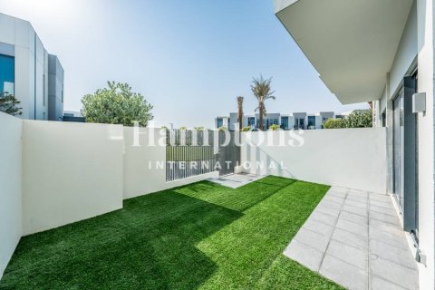 Radhus uthyres i Arabian Ranches 3, Dubai, UAE 3 sovrum, 128.57775200 kvm Nr. 651338 - fotografi 8