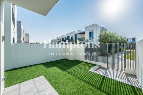 Radhus uthyres i Arabian Ranches 3, Dubai, UAE 3 sovrum, 128.57775200 kvm Nr. 651338 - fotografi 3