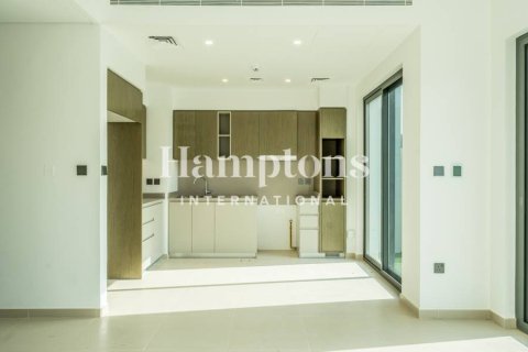 Radhus uthyres i Arabian Ranches 3, Dubai, UAE 3 sovrum, 128.57775200 kvm Nr. 651338 - fotografi 7