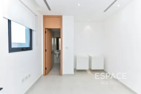 Villa til salg i Jumeirah Golf Estates, Dubai, UAE 4 soveværelser, 321 kvm № 737957 - foto 15