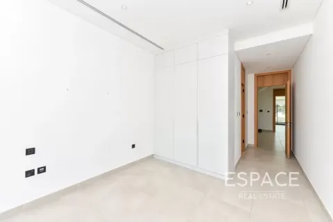 Villa til salg i Jumeirah Golf Estates, Dubai, UAE 4 soveværelser, 321 kvm № 737957 - foto 13