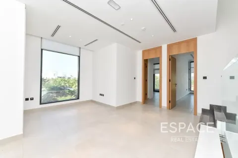 Villa til salg i Jumeirah Golf Estates, Dubai, UAE 4 soveværelser, 321 kvm № 737957 - foto 8