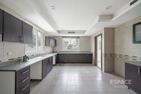Villa zum Verkauf in Living Legends, Dubai, VAE 6 Schlafzimmer, 414 m2 Nr. 737958 - Foto 4