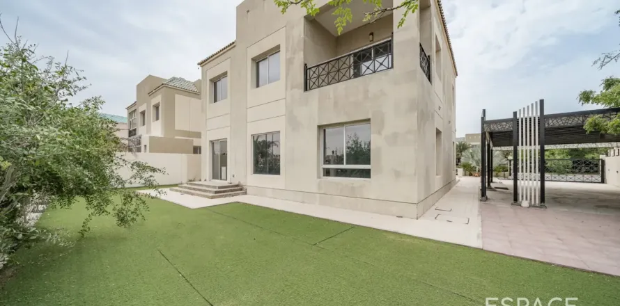 Villa in Living Legends, Dubai, VAE: 6 Schlafzimmer, 414 m2 Nr. 737958