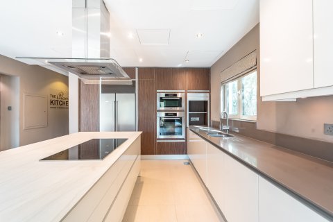 Vilă de vânzare în Jumeirah Islands, Dubai, EAU 4 dormitoare, 497 mp. №701815 - poză 9