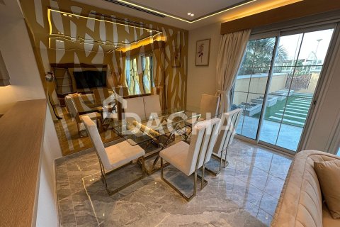 خانه شهری برای فروش در  Jumeirah Village Triangle، Dubai، امارات متحده عربی  2 خوابه ، 152 متر مربع ، شماره 707012 - تصویر 6