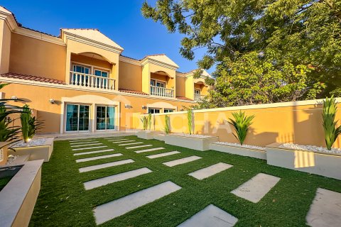 Таунхаус Jumeirah Village Triangle, Дубай, БАӘ-да 2 жатын бөлмелер, 152 м² № 707013 - фото 24