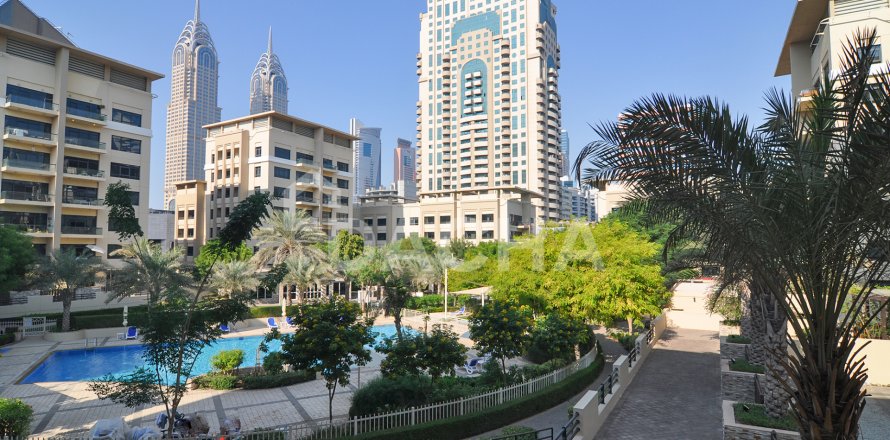 Apartament në Greens, Dubai, Emiratet e Bashkuara Arabe 2 dhoma gjumi, 150 m2. № 706995