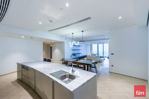 Attico in vendita a Dubai, EAU 4 camere da letto, 511.9 mq. № 578218 - foto 12