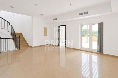 Villa i The Villa, Dubai, UAE 5 soveværelser, 934.6 kvm № 741684