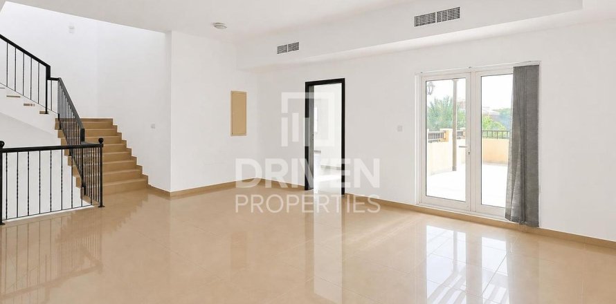 Villa i The Villa, Dubai, UAE 5 soveværelser, 934.6 kvm № 741684