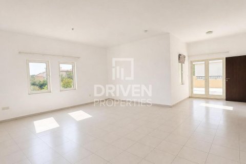 Villa til salg i The Villa, Dubai, UAE 5 soveværelser, 934.6 kvm № 741684 - foto 13