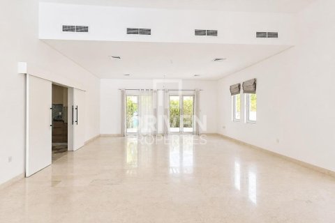 Villa til salg i The Villa, Dubai, UAE 5 soveværelser, 934.6 kvm № 741684 - foto 3