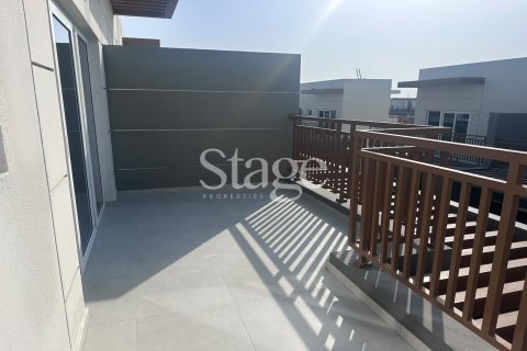 Σπίτι σε Dubai, ΗΑΕ 4 υπνοδωμάτια, 113 τ.μ. Αρ. 737402 - φωτογραφία 15
