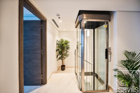 Apartamento en venta en Business Bay, Dubai, EAU 4 dormitorios, 311 m2 № 680848 - foto 13