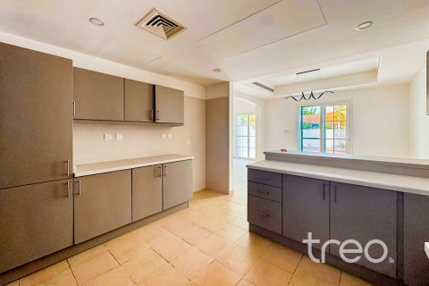 Vila u Arabian Ranches, Dubai, UAE 3 spavaćih soba, 244.15 m2 Br. 753780 - fotografija 17