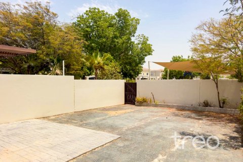 Vila u Arabian Ranches, Dubai, UAE 3 spavaćih soba, 244.15 m2 Br. 753780 - fotografija 12