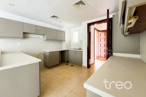 Vila u Arabian Ranches, Dubai, UAE 3 spavaćih soba, 244.15 m2 Br. 753780 - fotografija 7