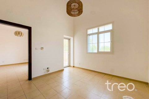Vila u Arabian Ranches, Dubai, UAE 3 spavaćih soba, 244.15 m2 Br. 753780 - fotografija 9