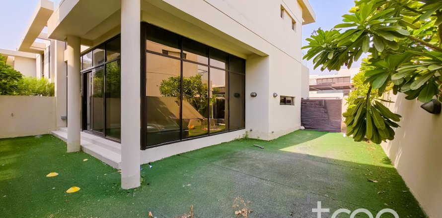 וילה ב DAMAC Hills (Akoya by DAMAC), Dubai, איחוד האמירויות 3 חדרי שינה, 261.61 מ"ר מספר 753779