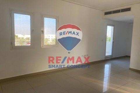 阿联酋 Abu Dhabi Al Reef 待售 : 5 卧, 273.4 平方米 , 编号580512 - 照片 7