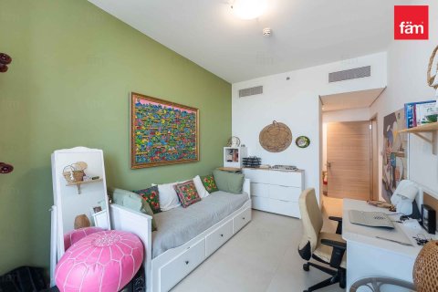 Lägenhet till försäljning i Culture Village, Dubai, UAE 2 sovrum, 100.3 kvm Nr. 645787 - fotografi 14