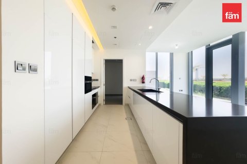 Apartmen di Dubai, UAE 2 bilik tidur, 143.3 meter persegi № 645790 - foto 11