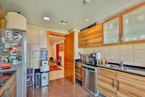 Apartment in Al Reem Island, Abu Dhabi, UAE 4 bedrooms, 262 sq.m. № 615850 - photo 15