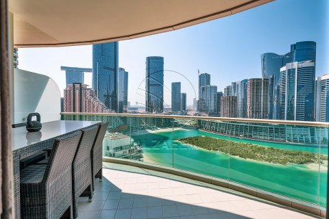Apartment in Al Reem Island, Abu Dhabi, UAE 4 bedrooms, 262 sq.m. № 615850 - photo 2