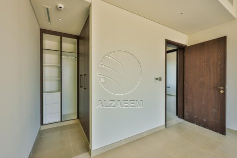Townhouse in Khalifa City, Abu Dhabi, UAE 2 bedrooms, 123 sq.m. № 615848 - photo 17