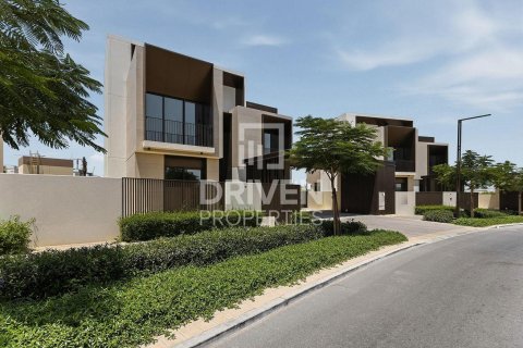 Vila di Dubai Hills Estate, UEA 5 kamar tidur, 731.43 m2 nomor 745880