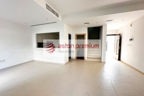 Villa para venda em Dubai Land, Dubai, EAU 3 quartos, 161 m2 № 753835 - foto 4