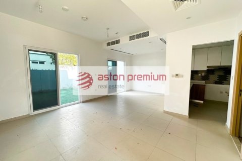 Villa para venda em Dubai Land, Dubai, EAU 3 quartos, 161 m2 № 753835 - foto 3