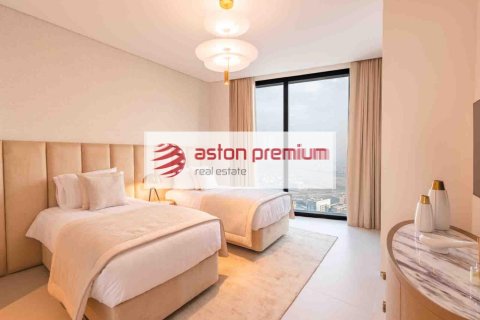 Huoneisto Jumeirah Beach Residence, Dubai, Arabiemiraatit 4 makuuhuonetta, 237 m2 № 753877 - kuva 10