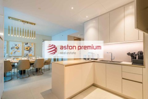 Huoneisto Jumeirah Beach Residence, Dubai, Arabiemiraatit 4 makuuhuonetta, 237 m2 № 753877 - kuva 8