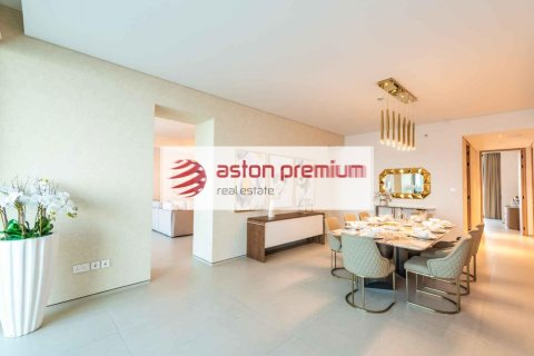 Huoneisto Jumeirah Beach Residence, Dubai, Arabiemiraatit 4 makuuhuonetta, 237 m2 № 753877 - kuva 4