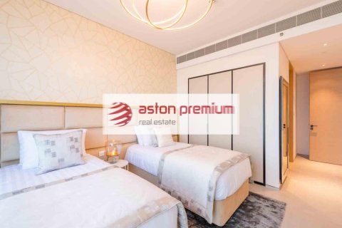Huoneisto Jumeirah Beach Residence, Dubai, Arabiemiraatit 4 makuuhuonetta, 237 m2 № 753877 - kuva 16