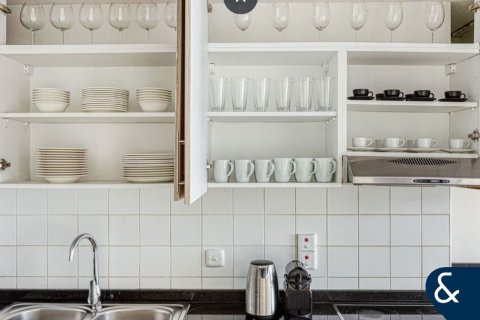 Apartment in Dubai Marina, UAE 2 bedrooms, 109 sq.m. № 667975 - photo 4