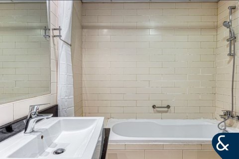 Apartment in Dubai Marina, UAE 2 bedrooms, 109 sq.m. № 667975 - photo 11