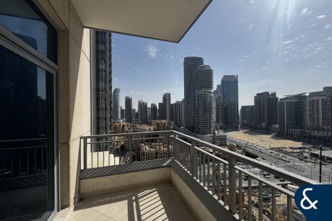דירה להשכרה ב Downtown Dubai (Downtown Burj Dubai), Dubai, איחוד האמירויות  3 חדרי שינה, 144 מ"ר, מספר 667974 - תמונה 1