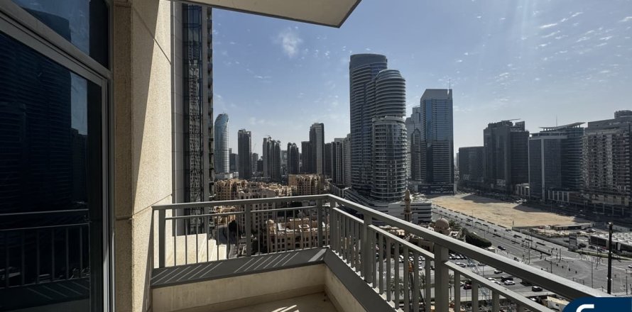 דירה ב Downtown Dubai (Downtown Burj Dubai), Dubai, איחוד האמירויות 3 חדרי שינה, 144 מ"ר מספר 667974