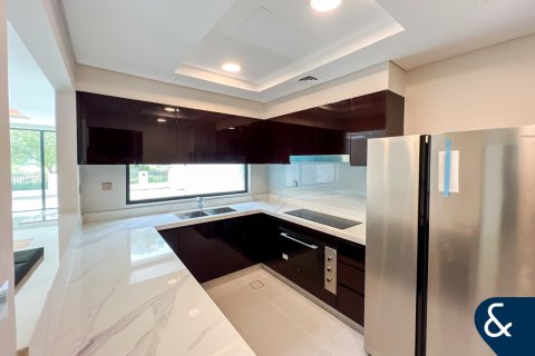 Vila di DAMAC Hills (Akoya by DAMAC), Dubai, UEA 6 kamar tidur, 301 m2 nomor 668080 - foto 5