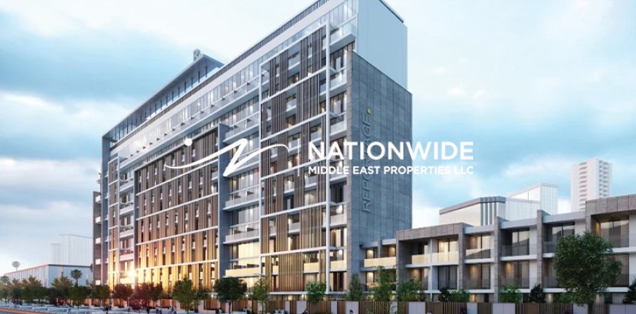 Duplex in Abu Dhabi, UAE 3 bedrooms, 134 sq.m. № 652518