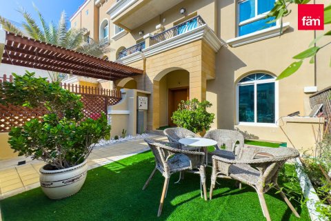 Villa Dubaijā, AAE 3 istabas, 306.6 m2 Nr. 662233 - attēls 2