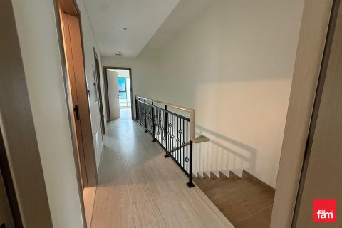 Vilă de închiriat în Dubai, EAU 4 dormitoare, 144 mp. №662235 - poză 12